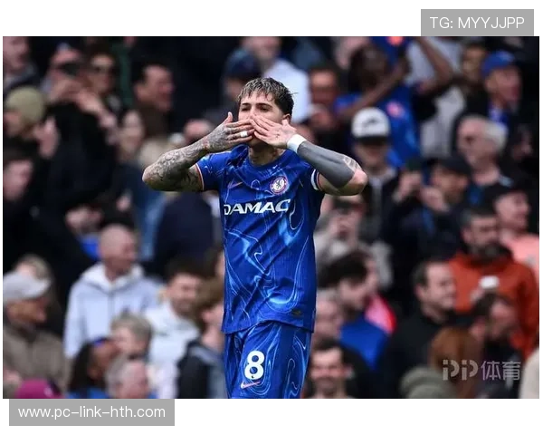 切尔西帕尔默左脚劲射破门