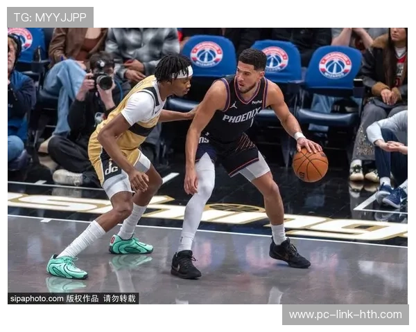 太阳布克连入三记外线点燃主场